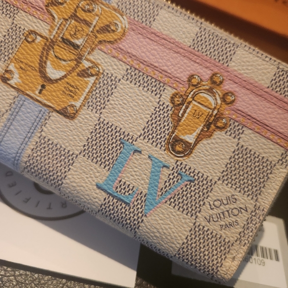 Louis Vuitton Clemence Trunk Limited Edition Wallet White Damier Blue Pink - Picture 3 of 16